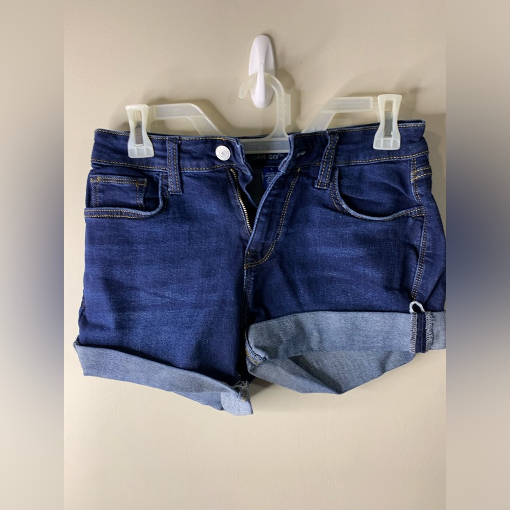 Dark Girls Arizona Jean Co Mid rise dean Jean shorts size 5